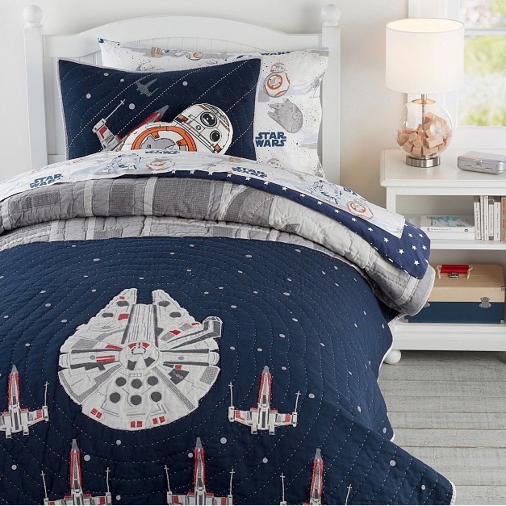 Star Wars™ Millennium Falcon™ Quilt & Shams, sheets